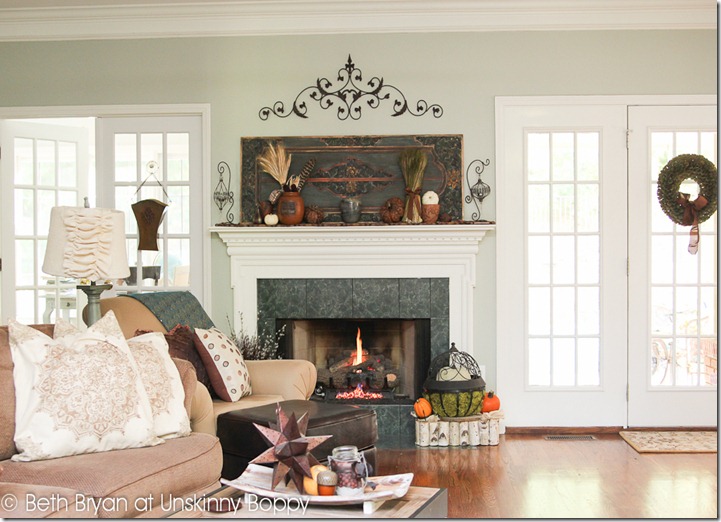 Fall and Thanksgiving Mantel decorating ideas