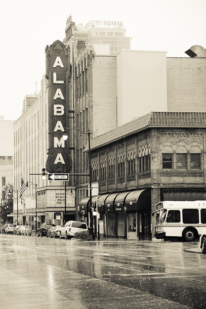 The Alabama Theatre | Photo by Beth Bryan | www.unskinnyboppy.com