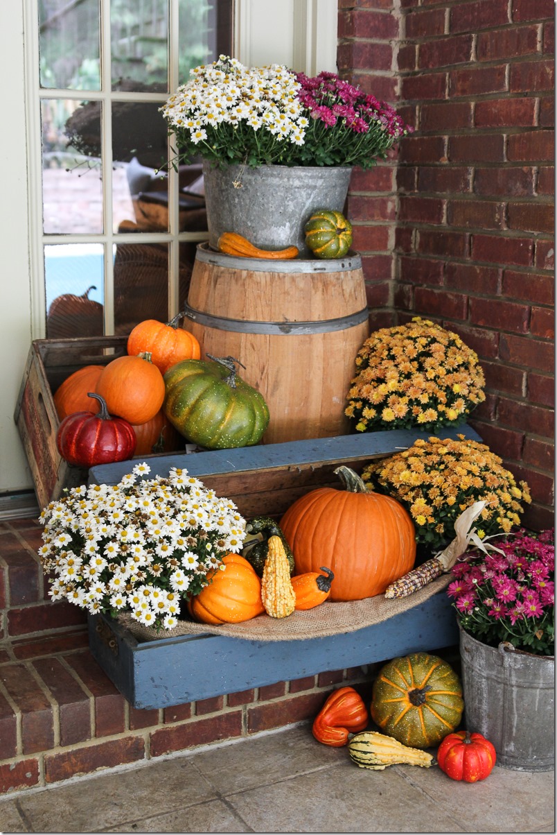 Fall Porch Decorating Ideas-2