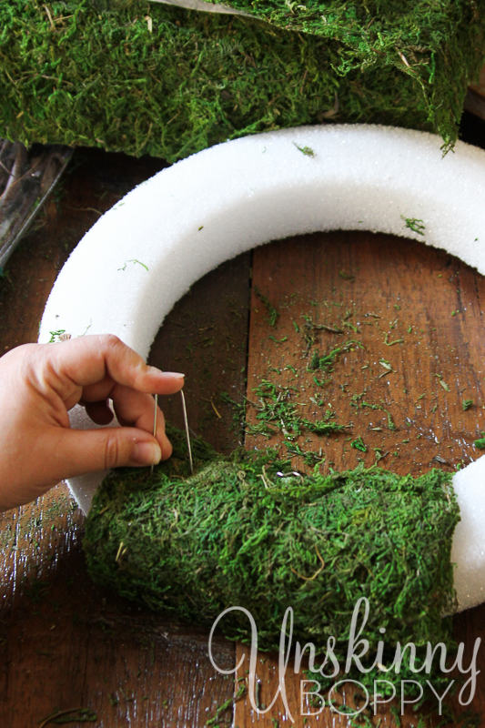 DIY Reindeer Moss Wreath