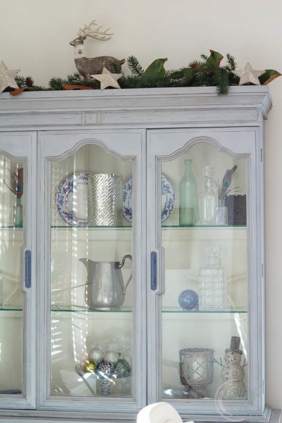 Christmas-Hutch-400x600