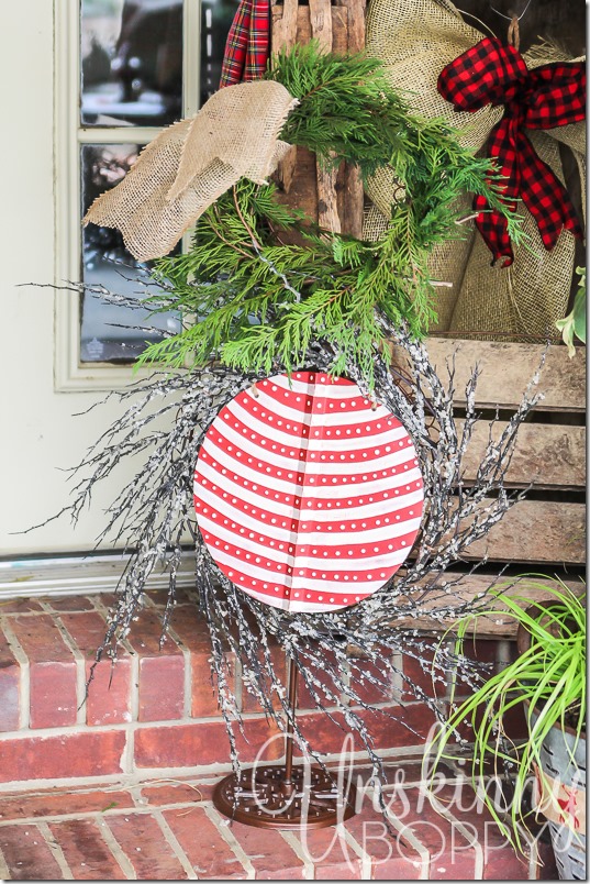 Christmas Porch decorating ideas-12