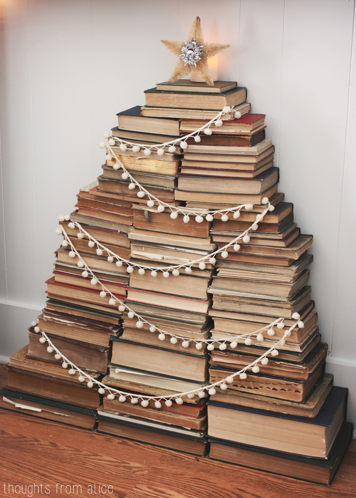 Vintage-Book-Stack-Christmas-Tree