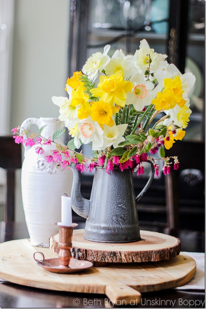 Easy Spring decorating ideas | Cozy Spring Home Tour | www.unskinnyboppy.com