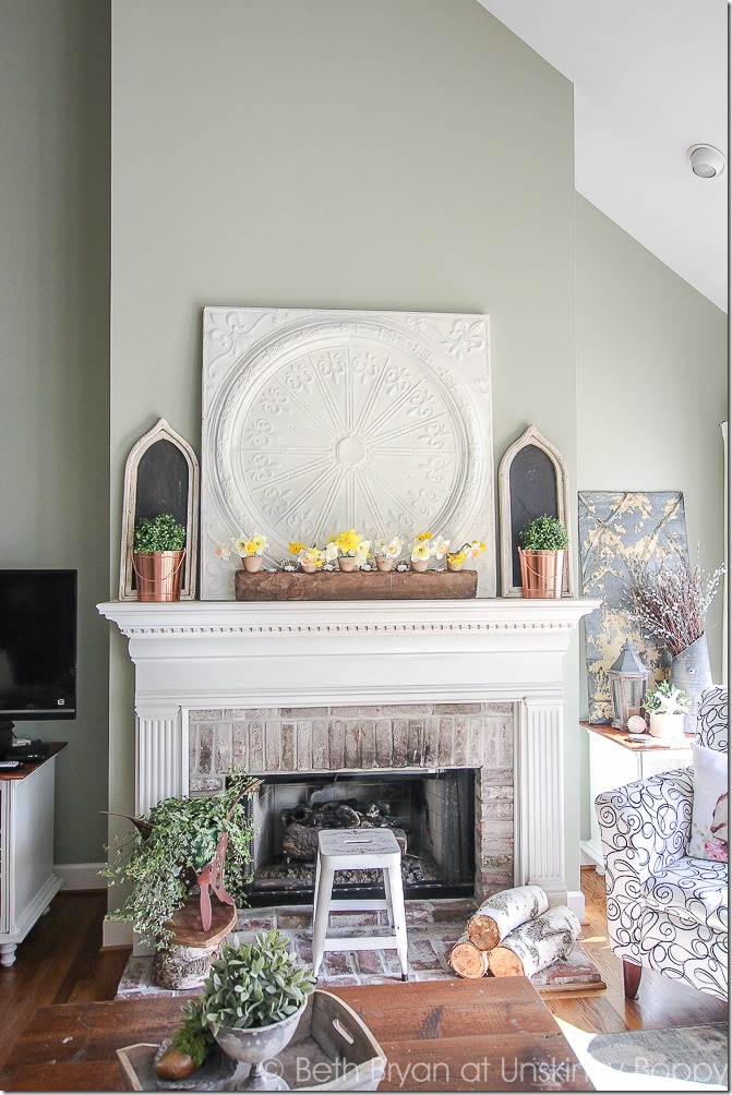 Spring mantel decorating ideas | Cozy Spring Home Tour | www.unskinnyboppy.com