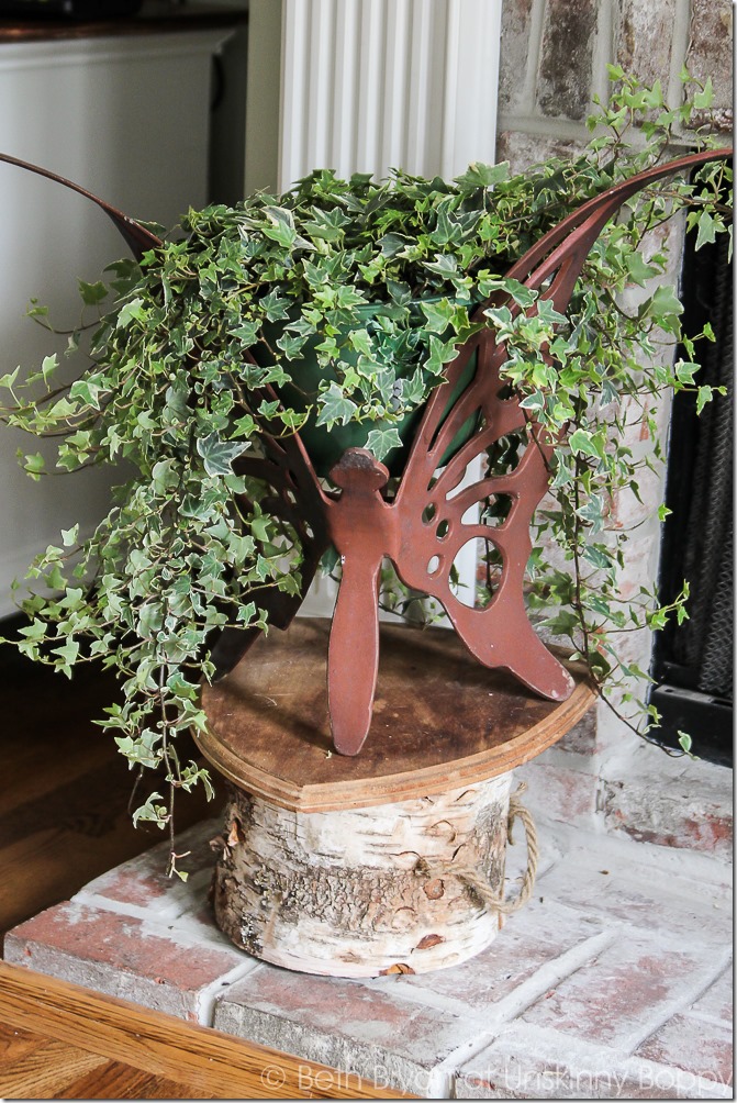 Spring mantel decorating ideas | Cozy Spring Home Tour | www.unskinnyboppy.com