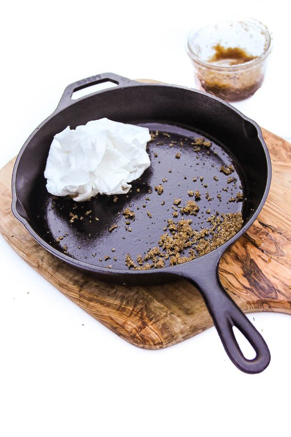 Easy Cast Iron Skillet Scrub (5 of 7)