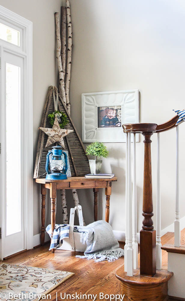 Farmhouse Style Foyer Decorating (8 of 27)