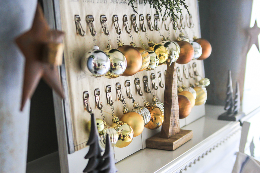 Very Vintage Advent Calendar using ornaments