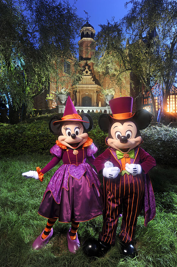 Minnie and Mickey's not-so-spooky Halloween party at Disney World