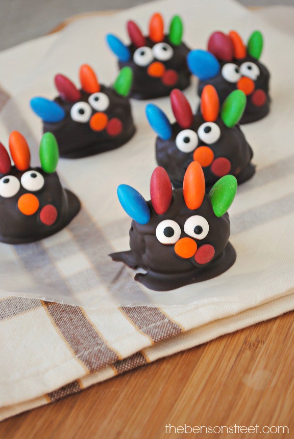 Thanksgiving Oreo Turkeys