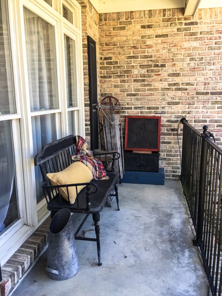 Ugly porch before decor