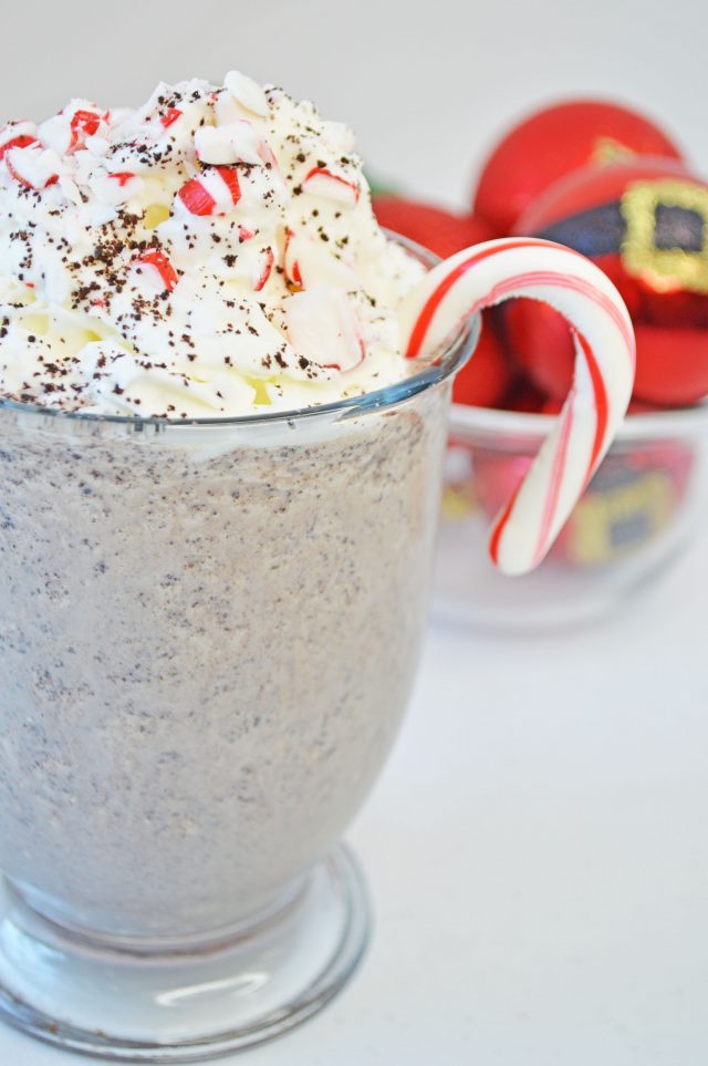 Peppermint Oreo Milkshake Recipe {Copycat Dairy Queen Candy Cane Chill