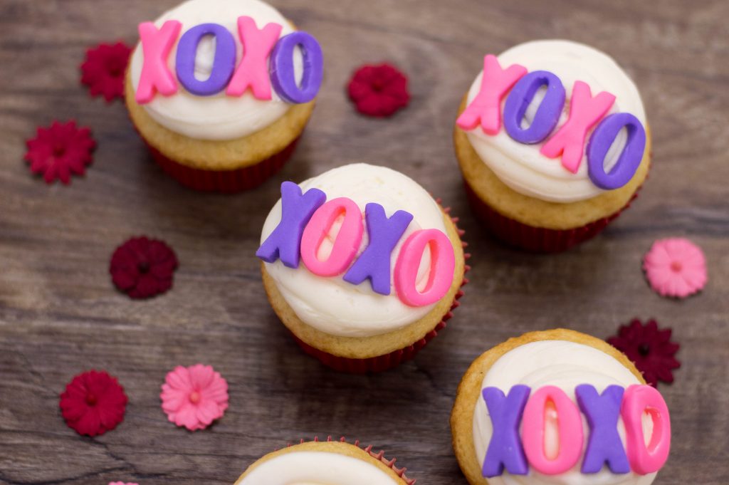 Valentine day cupcakes