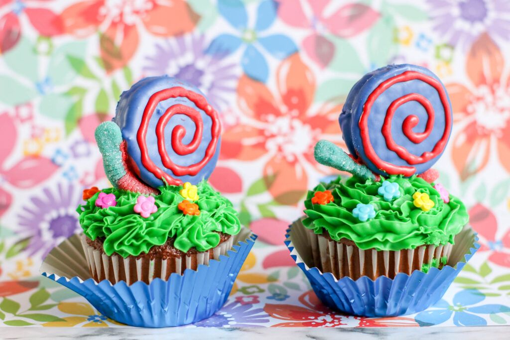 snail  and garden themed cupcakes