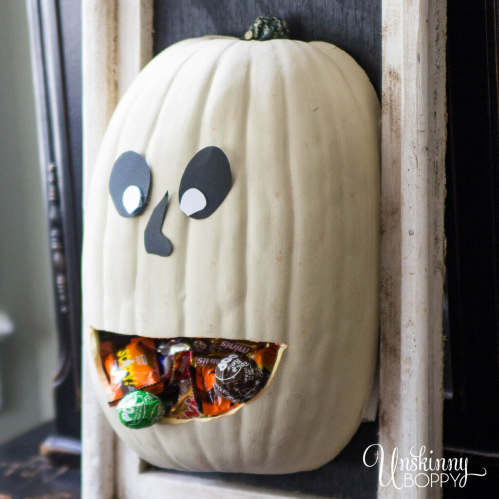 Upcycled Plastic Bag Halloween Wreath - Salvage Sister and Mister