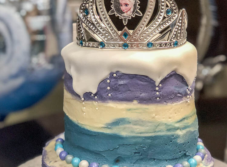 Simple Frozen Birthday Cake Elsa Crown