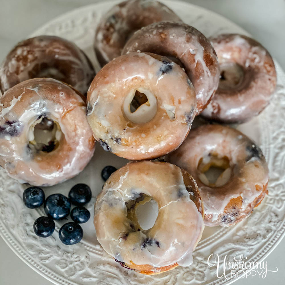 How to make homemade blueberry doughtnuts