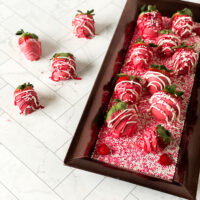 CHOCOLATE COVERED STRAWBERRIES FOR VALENTINES 20